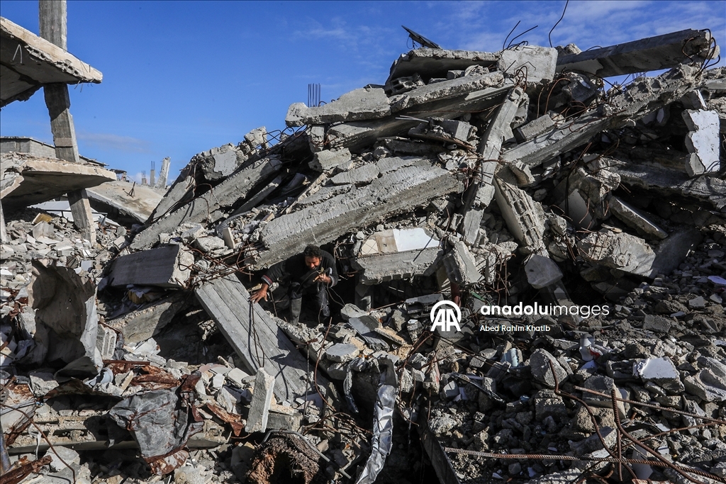 Повседневная жизнь в Хан-Юнусе на фоне разрушений