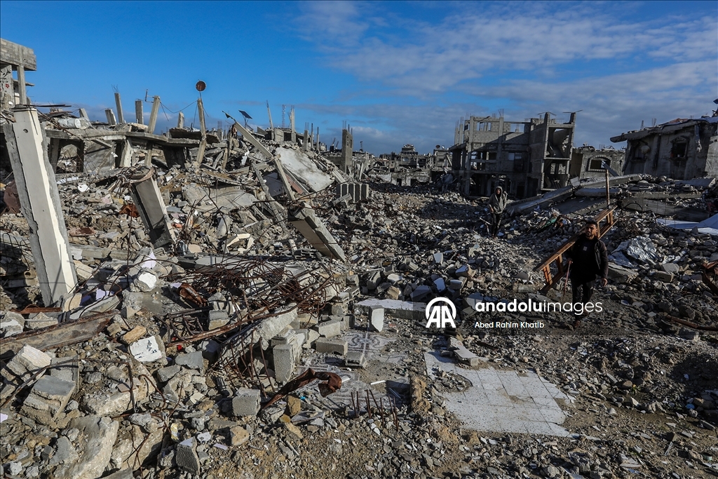 Повседневная жизнь в Хан-Юнусе на фоне разрушений