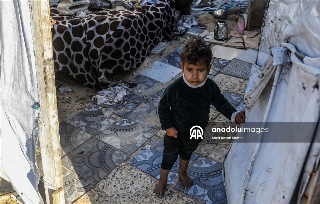 Повседневная жизнь в Хан-Юнусе на фоне разрушений