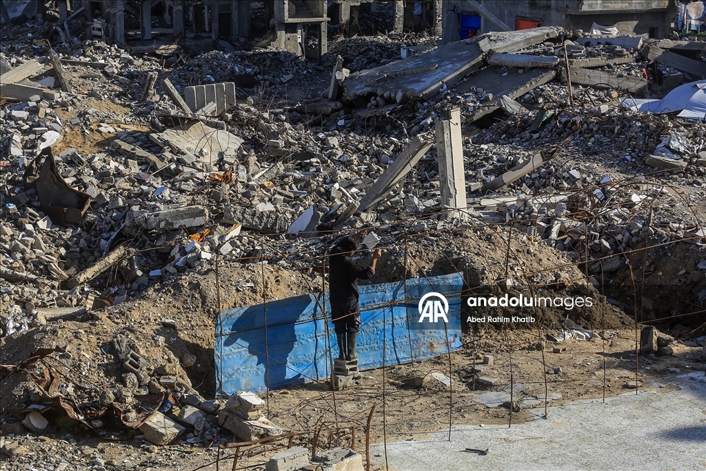 Повседневная жизнь в Хан-Юнусе на фоне разрушений