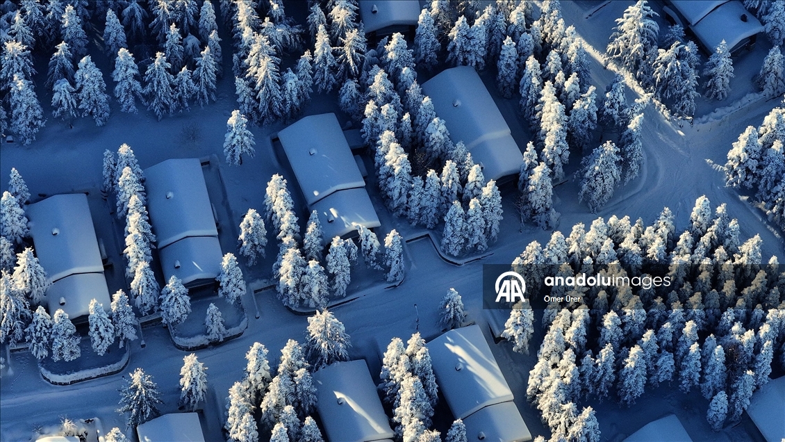 Bolu Dağı'nda kar yağışıyla oluşan manzara havadan görüntülendi