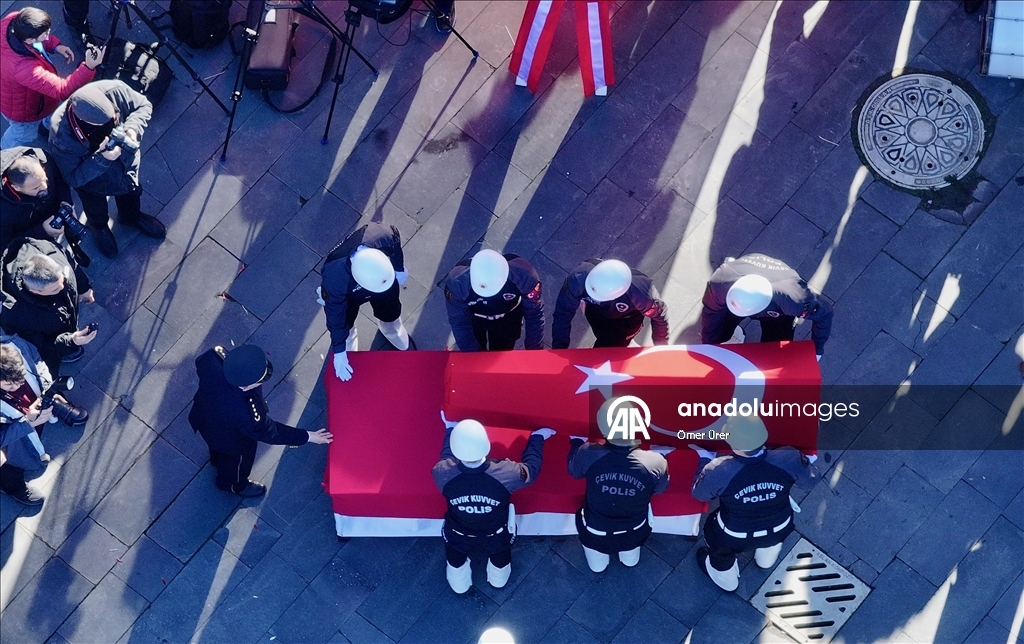 Yalova'daki DEAŞ operasyonunda şehit olan polis memuru Turgut Külünk'ün cenazesi, memleketi Düzce'de defnedildi