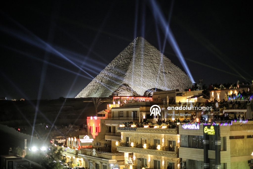 Dünya yeni yılı coşkuyla karşıladı