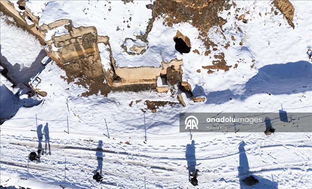 Dara Antik Kenti kar yağışıyla beyaza büründü