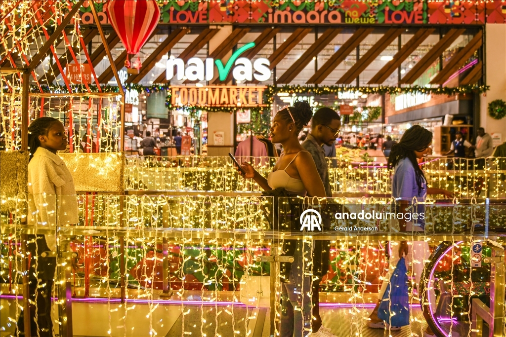 Подготовка к Новому году в Кении