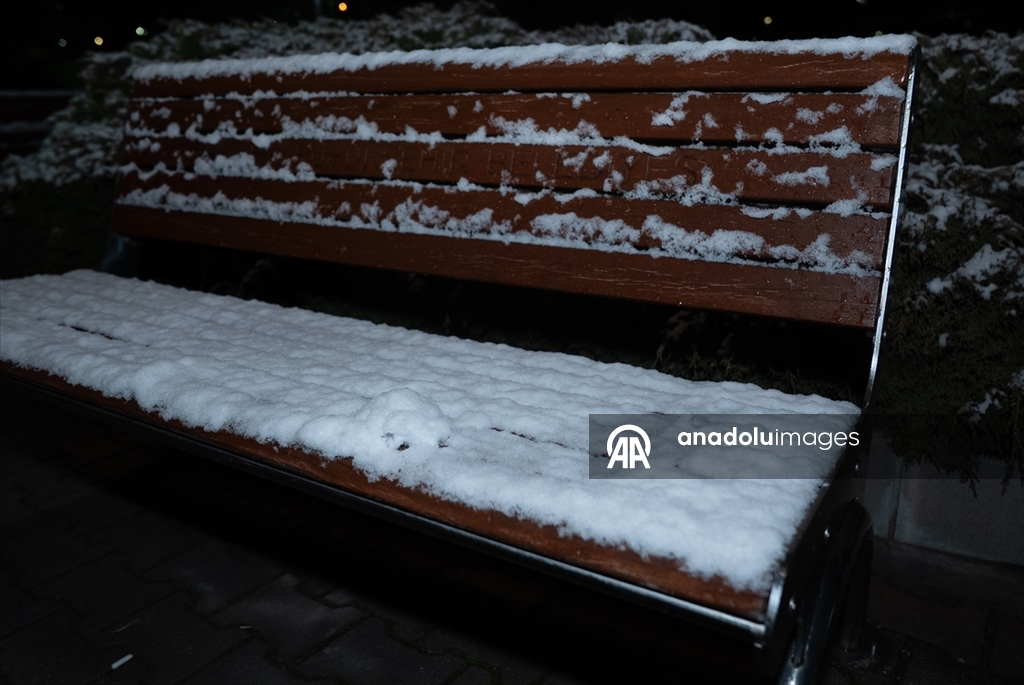 Ankara'nın yüksek kesimlerinde kar yağışı etkili oldu