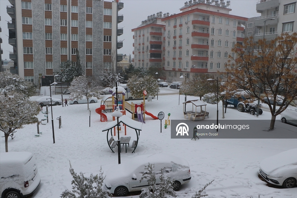 Yurdun birçok ilinde kar etkili oluyor