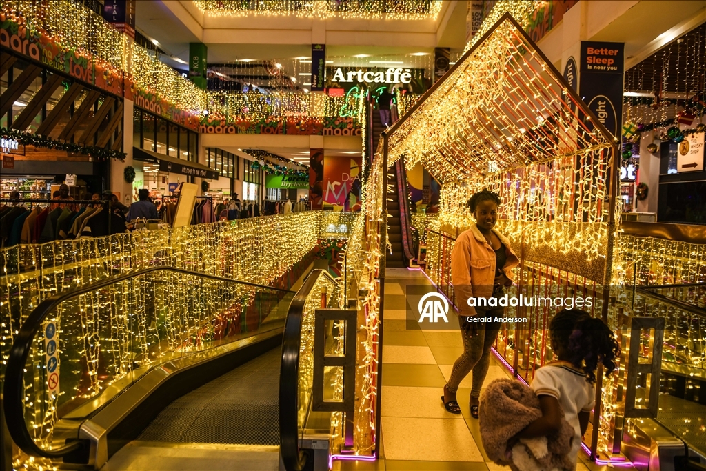 Подготовка к Новому году в Кении