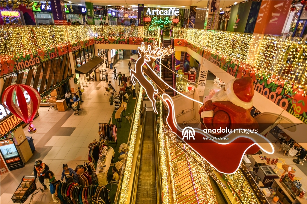 Подготовка к Новому году в Кении