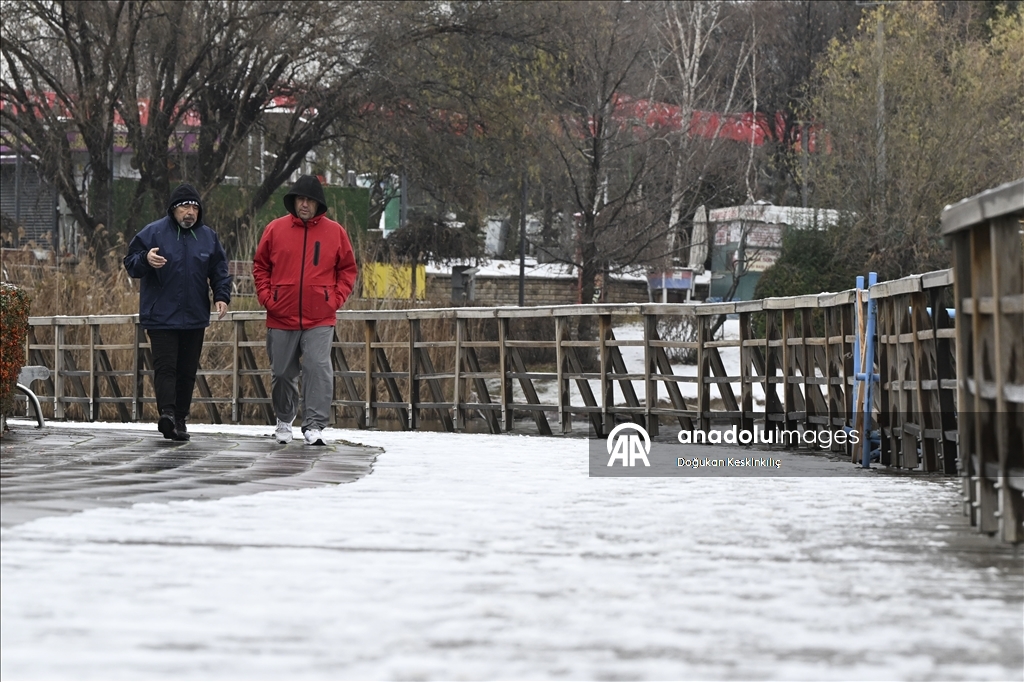 Ankara'da kar yağışı