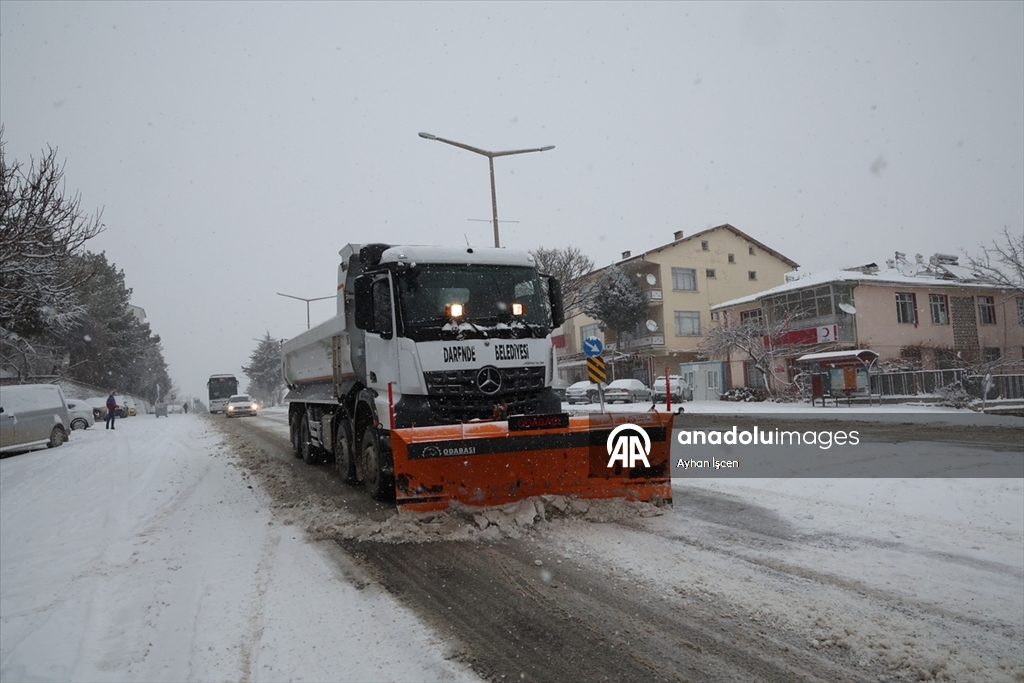 Yurdun birçok ilinde kar etkili oluyor