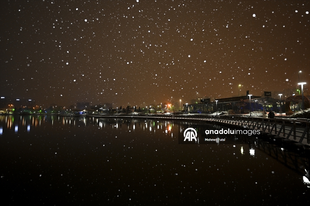 Ankara'nın yüksek kesimlerinde kar yağışı etkili oldu