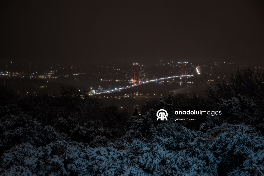 إسطنبول تستقبل موسم الثلوج