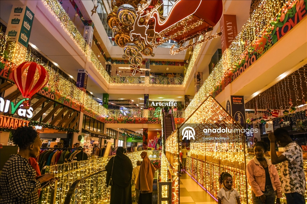 Подготовка к Новому году в Кении