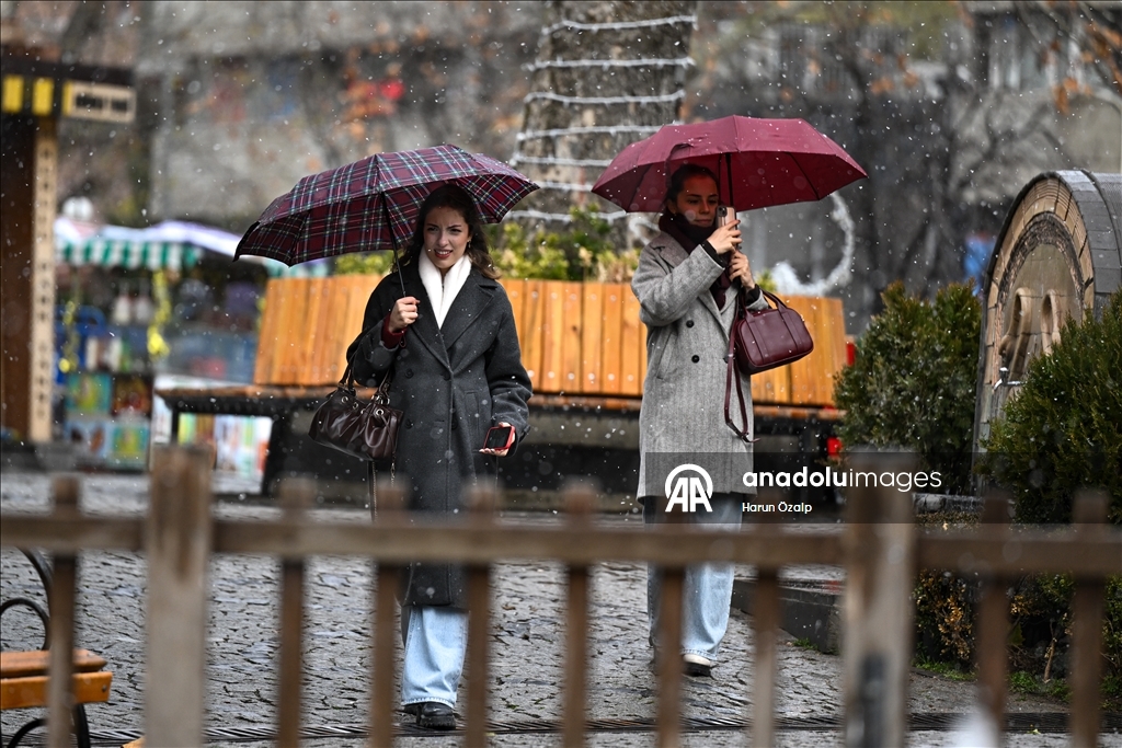 Ankara'da kar yağışı