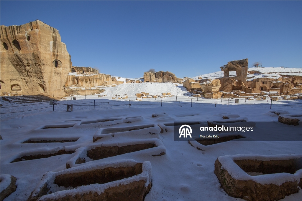 Dara Antik Kenti kar yağışıyla beyaza büründü