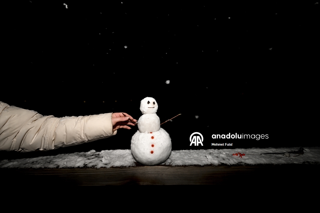 Ankara'nın yüksek kesimlerinde kar yağışı etkili oldu