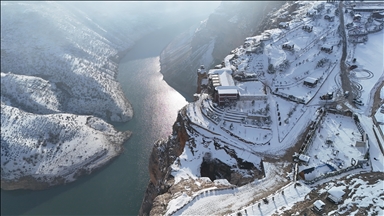 Botan Vadisi Milli Parkı'ndaki kar manzarası dronla görüntülendi