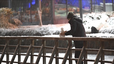 Ankara'nın yüksek kesimlerinde kar yağışı etkili oldu