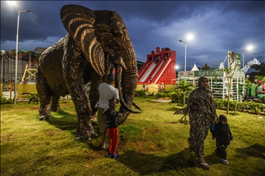 Подготовка к Новому году в Кении