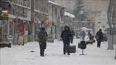 Yurdun birçok ilinde kar etkili oluyor