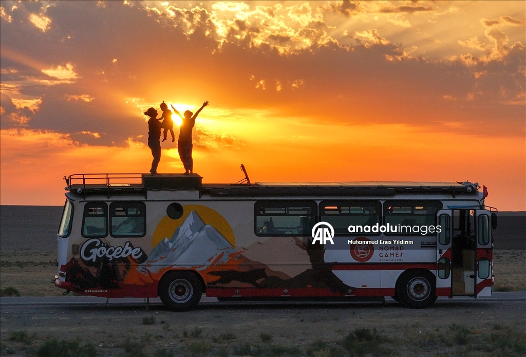 Duran ailesi, Orta Asya turunda "Göçebe" ile atalarının izin