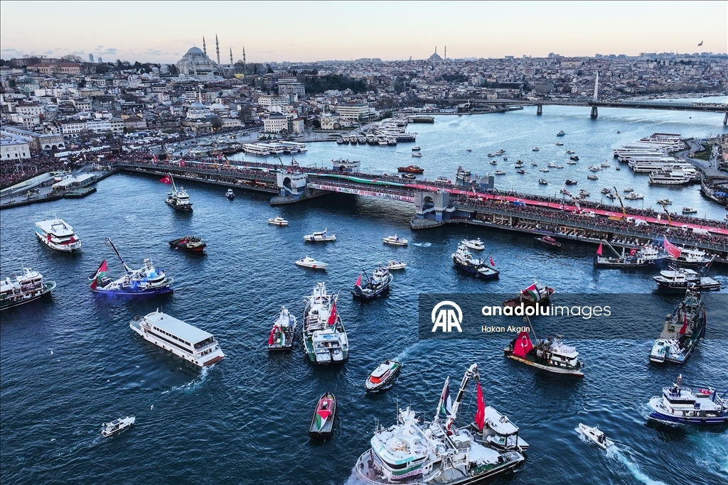 Tens of thousands march in Istanbul in solidarity with Palestinians