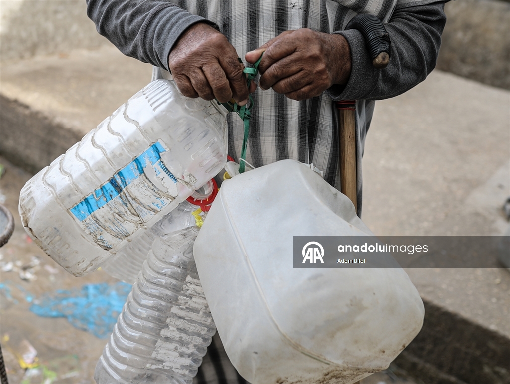 İsrail saldırıları altındaki Gazze'de su krizi devam ediyor
