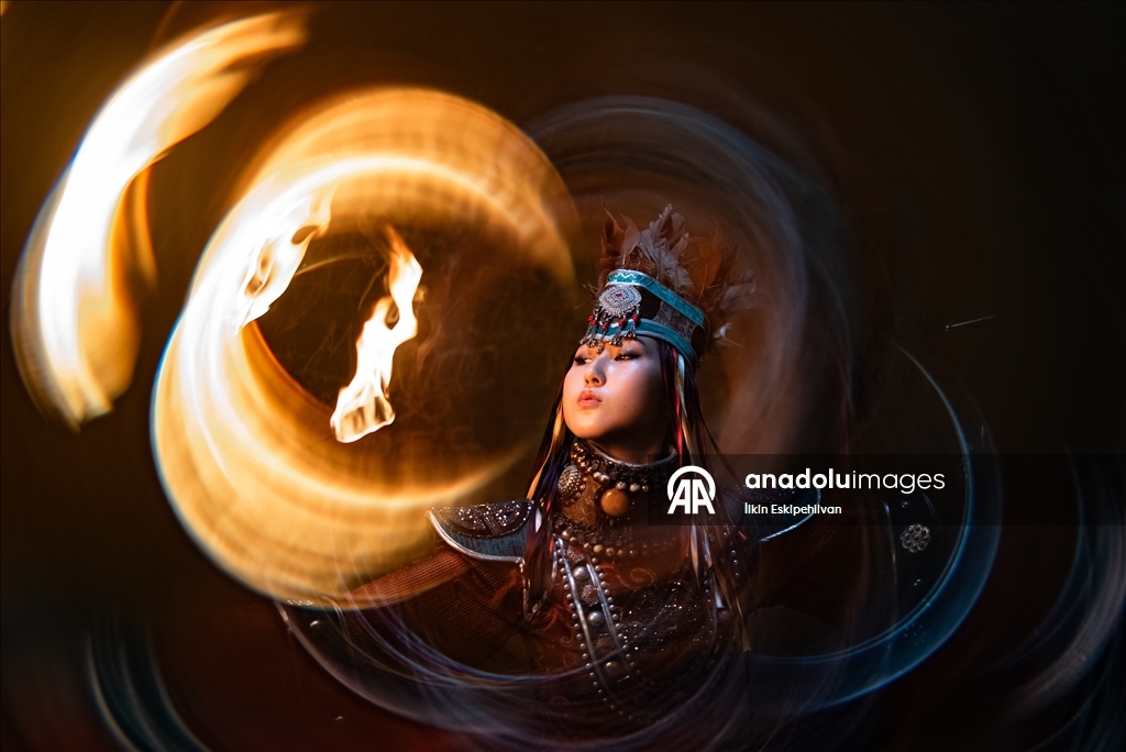 Kazakistan'ın Aktau kentinde '8. Türk Dünyası'nda Kadın ve Moda Günleri' etkinliği yapıldı