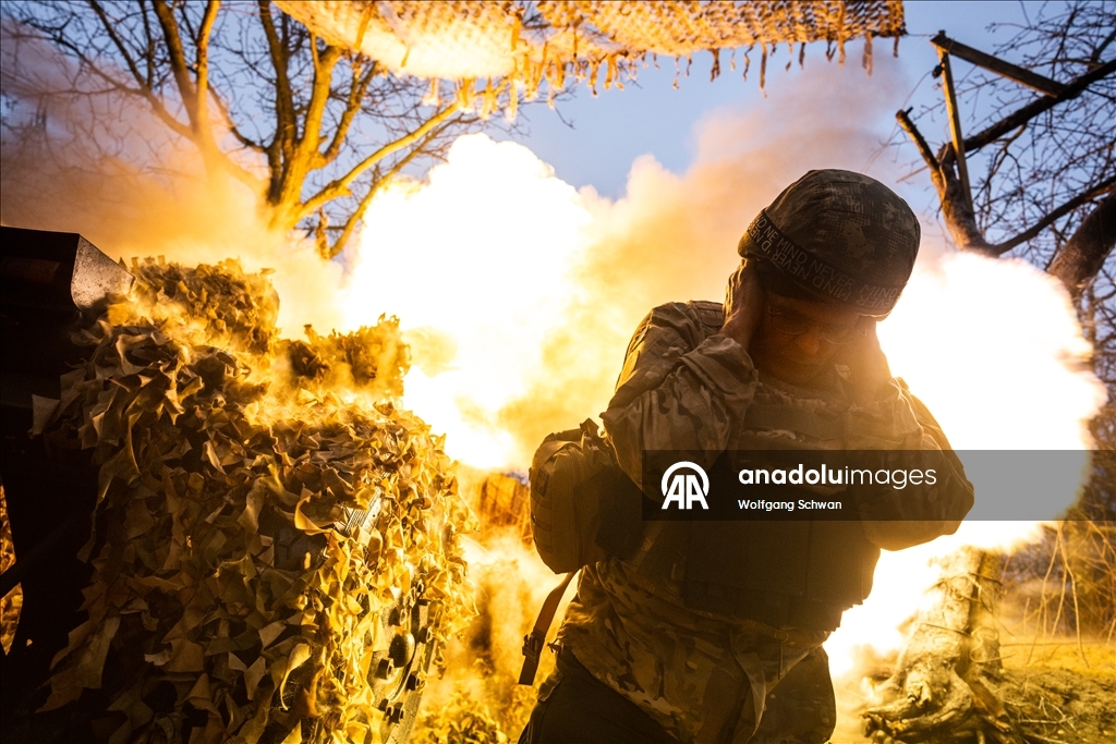 Ukrayna'nın Khartya Tugayı'ndan askerlerin cephe hattında hareketliliği devam ediyor