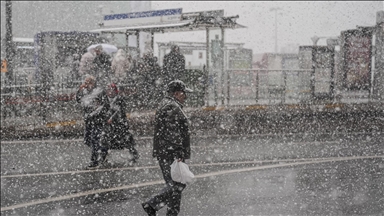 İstanbul'da yeni yılın ilk gününde kar yağışı 