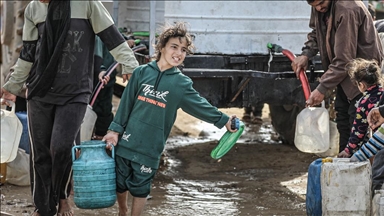 İsrail saldırıları altındaki Gazze'de su krizi devam ediyor