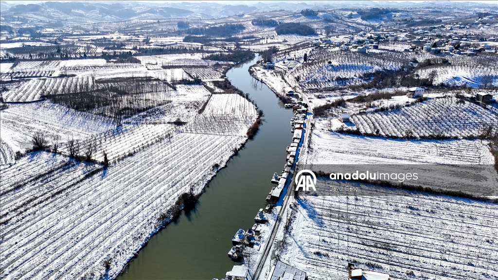 Karla kaplanan Karadeniz sahili ve Büyükmelen Çayı havzası, havadan görüntülendi