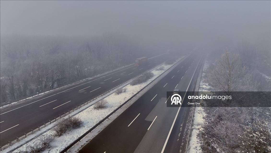 Anadolu Otoyolu'nda sis etkili oluyor