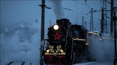 Rusya’nın Noel Baba’sı Ded Moroz’un buharlı treni yola çıktı