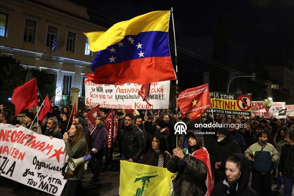 Yunanistan'da ABD'nin Venezuela'ya düzenlediği saldırı protesto edildi
