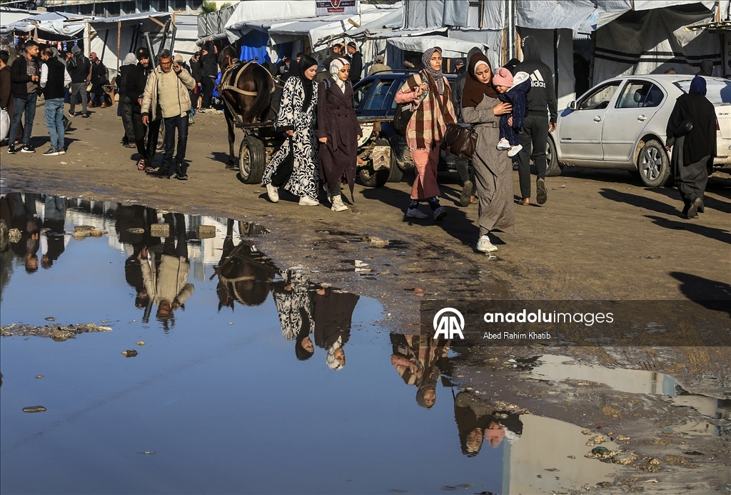 Gazze’de kış şartları Filistinlilerin yaşamını zorlaştırıyor
