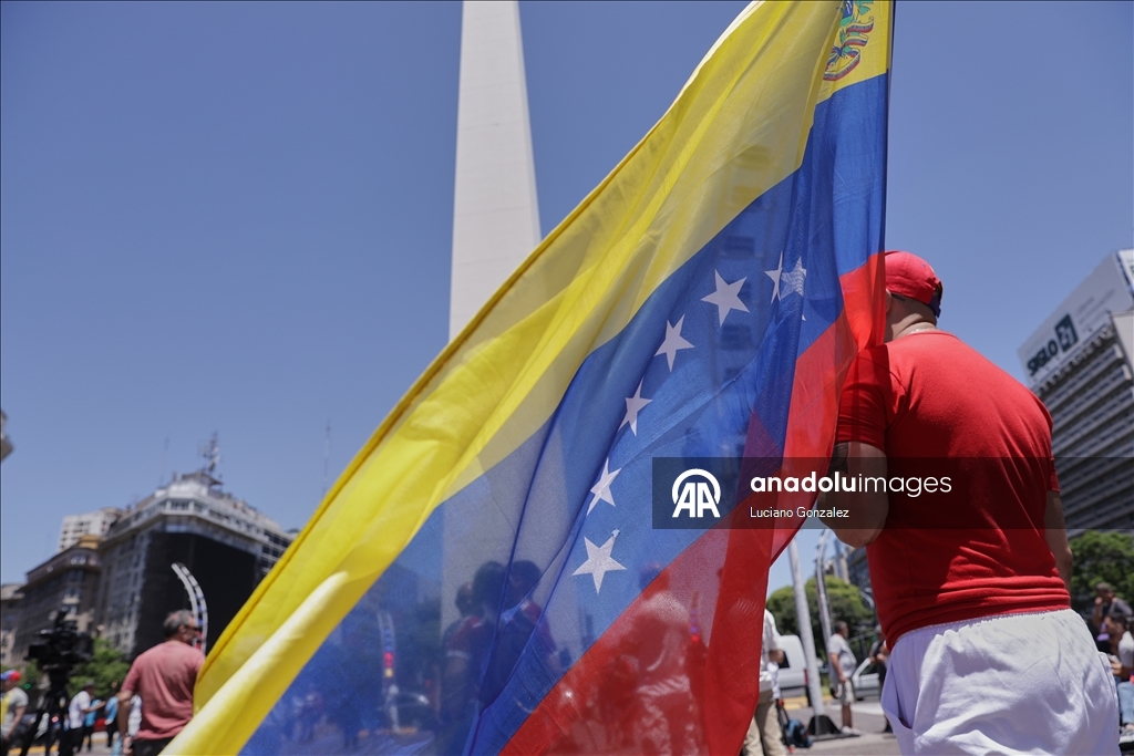 Arjantin'deki Venezuelalılar, ABD'nin askeri müdahalesini kutladı