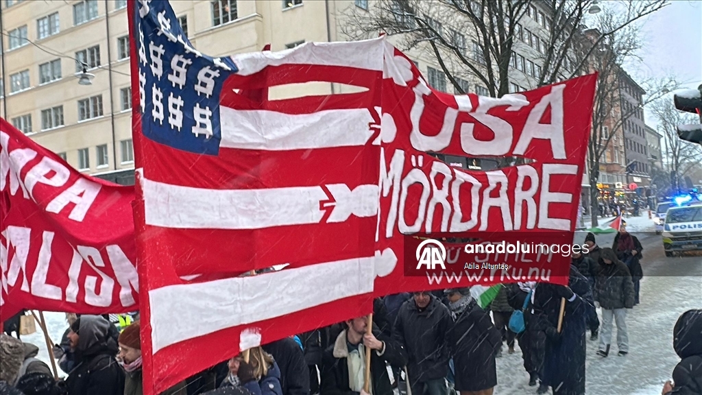 İsveç'te ABD'nin Venezuela'ya, İsrail'in Gazze'ye saldırıları protesto edildi