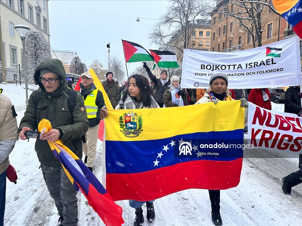 İsveç'te ABD'nin Venezuela'ya, İsrail'in Gazze'ye saldırıları protesto edildi