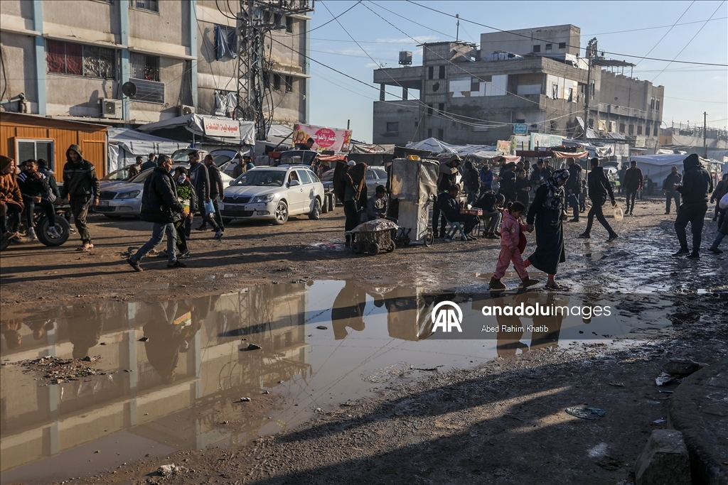 Gazze’de kış şartları Filistinlilerin yaşamını zorlaştırıyor
