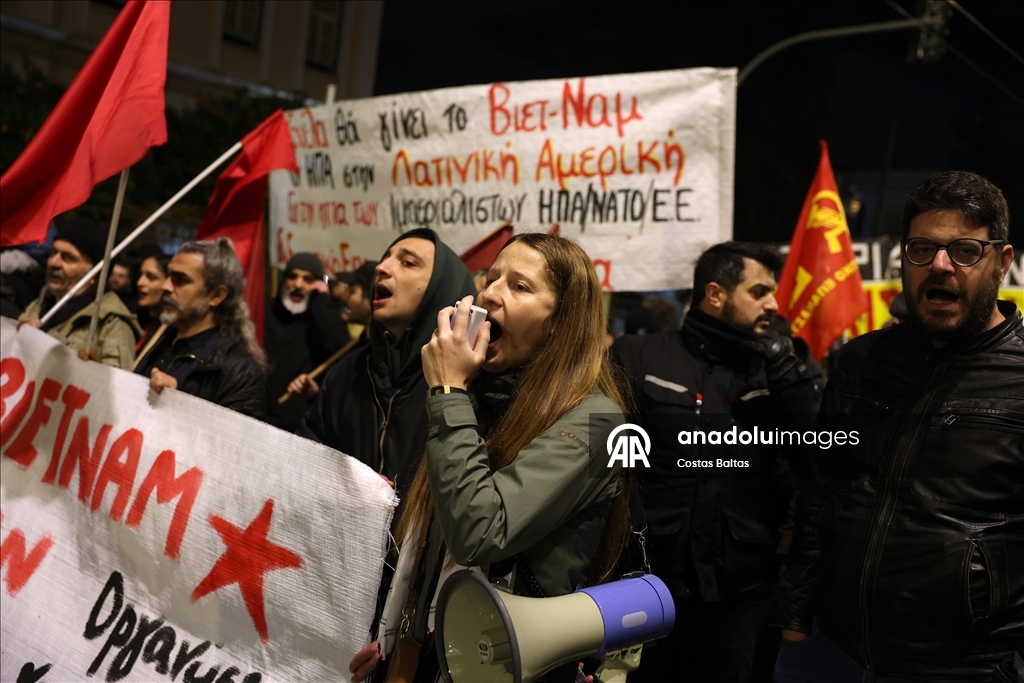 Yunanistan'da ABD'nin Venezuela'ya düzenlediği saldırı protesto edildi