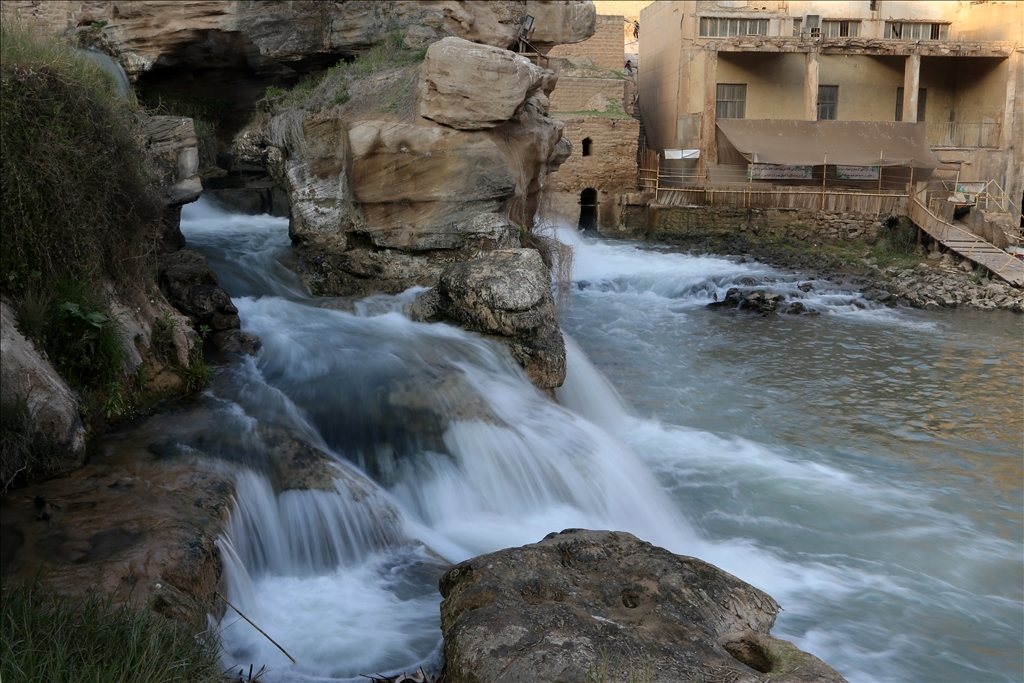 İran'ın Huzistan Eyaleti'ndeki Şuşter Tarihi Su Sistemi