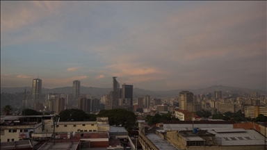 ABD Venezuela'nın başkenti Caracas'ı bombaladı