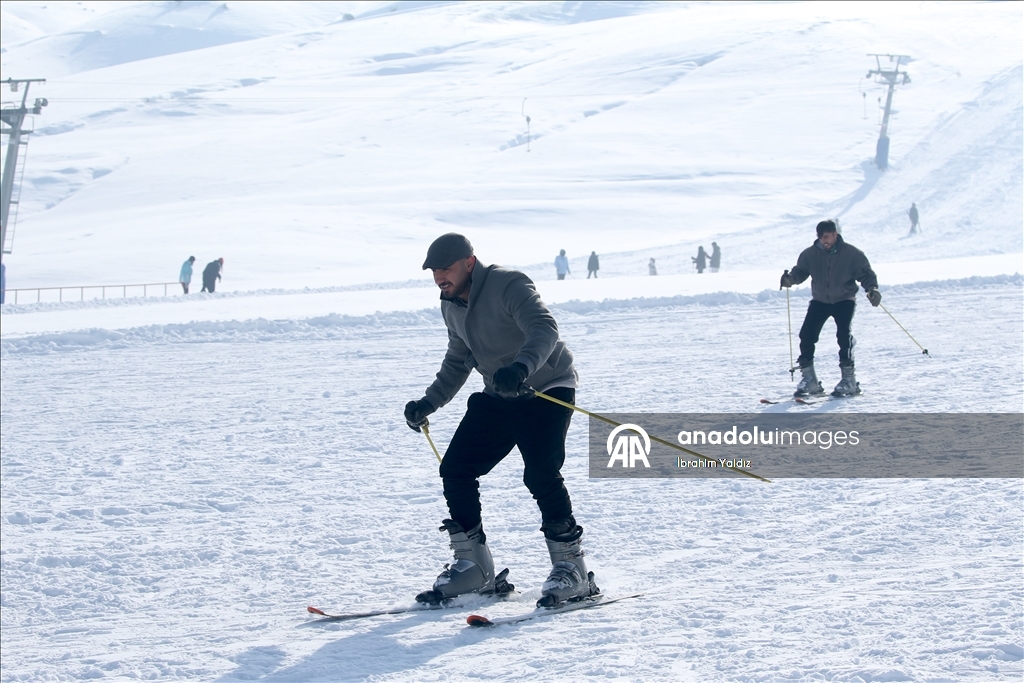 В турецком Муше начался горнолыжный сезон