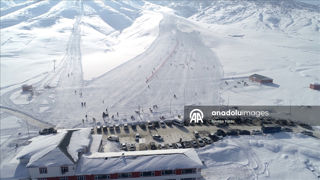 В турецком Муше начался горнолыжный сезон