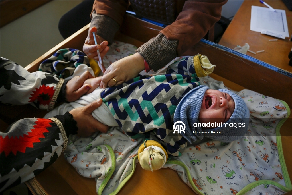 Gazze’de UNRWA kliniği, ilaç ve malzeme eksikliğine rağmen hizmet vermeyi sürdürüyor