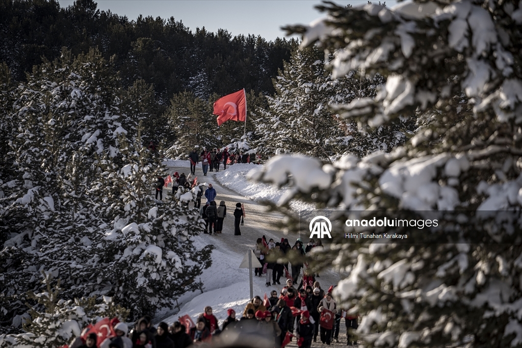 Türkiye, Sarıkamış şehitlerini anmak için Allahuekber Dağları'nda bir araya geldi