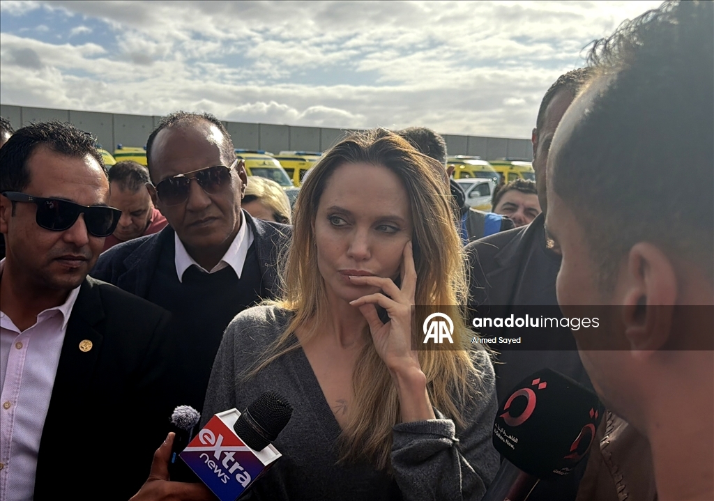 Анджелина Джоли заявила о необходимости доставки больше гуманитарной помощи в Газу