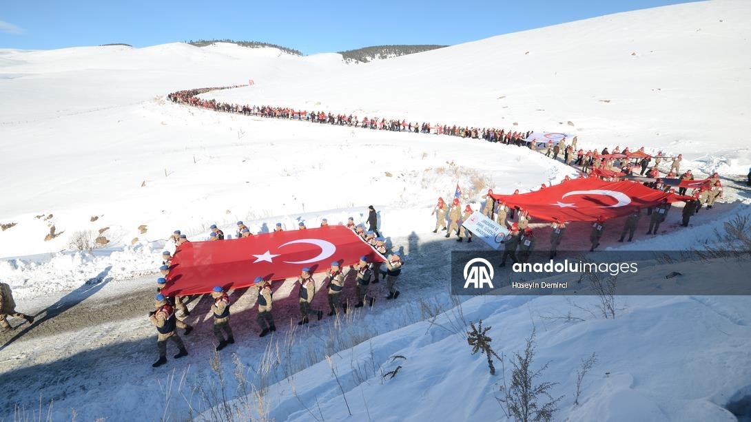 Türkiye, Sarıkamış şehitlerini anmak için Allahuekber Dağları'nda bir araya geldi